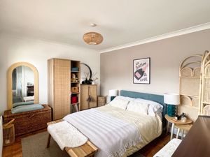 Photo 27- click for photo gallery